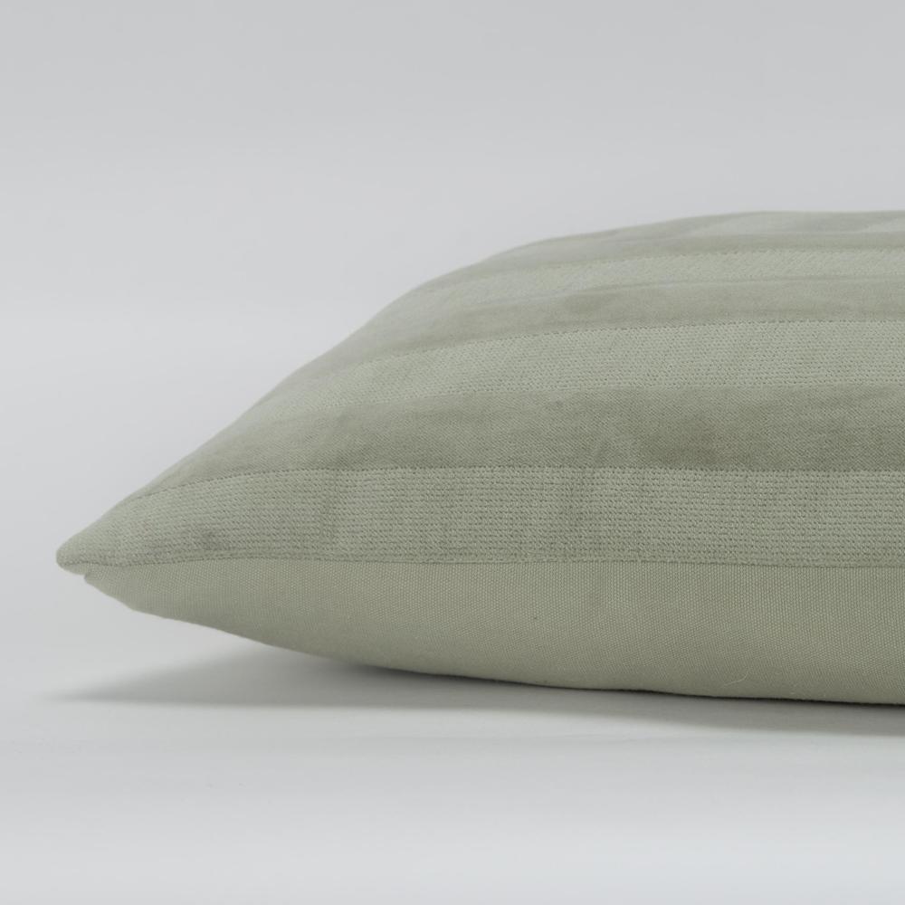 14"X26" 1 decorative pillow cover. Picture 5