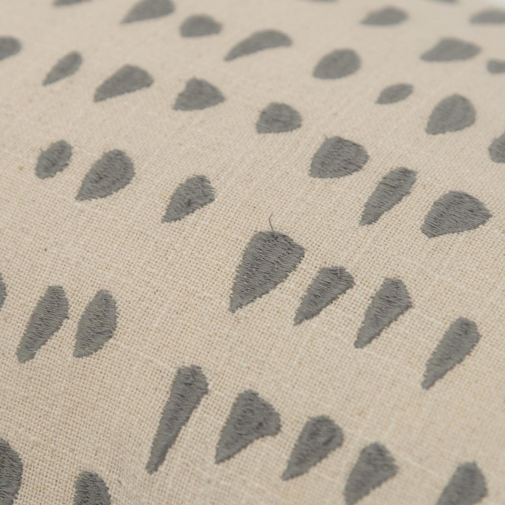14"X26" 1 decorative pillow cover. Picture 3