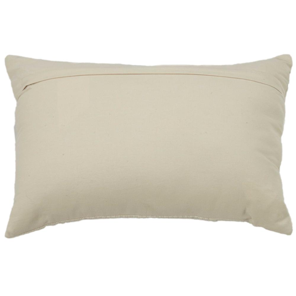 14" X 20" indoor pillow. Picture 5