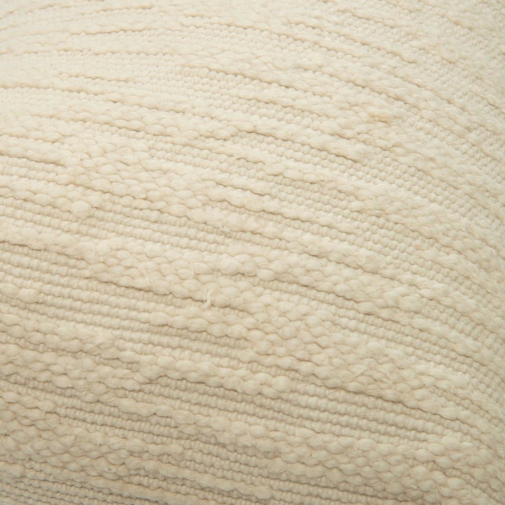 14"x20" INDOOR PILLOW. Picture 2