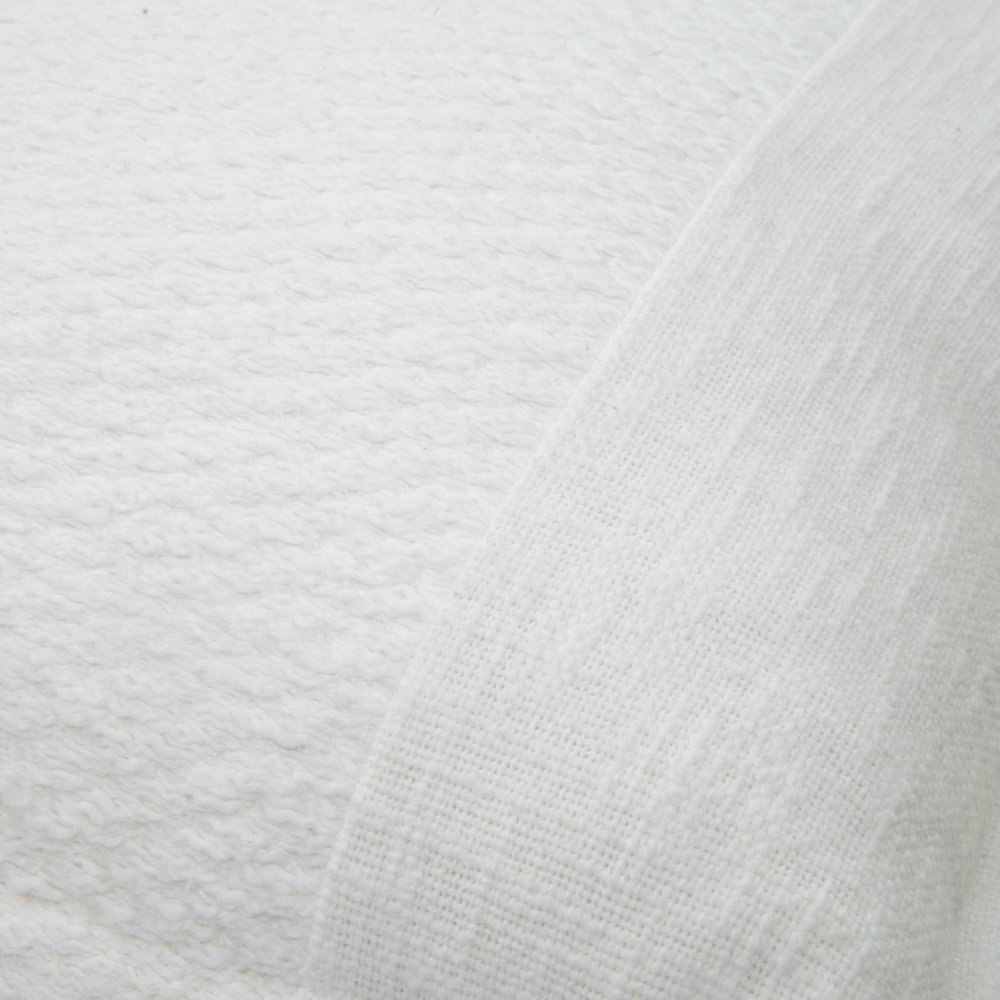 20"X20" INDOOR PILLOW. Picture 2