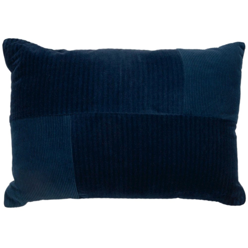 14" X 20" indoor pillow. Picture 1