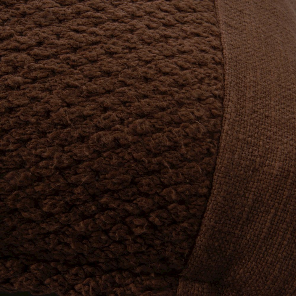 20"X20" INDOOR PILLOW. Picture 2