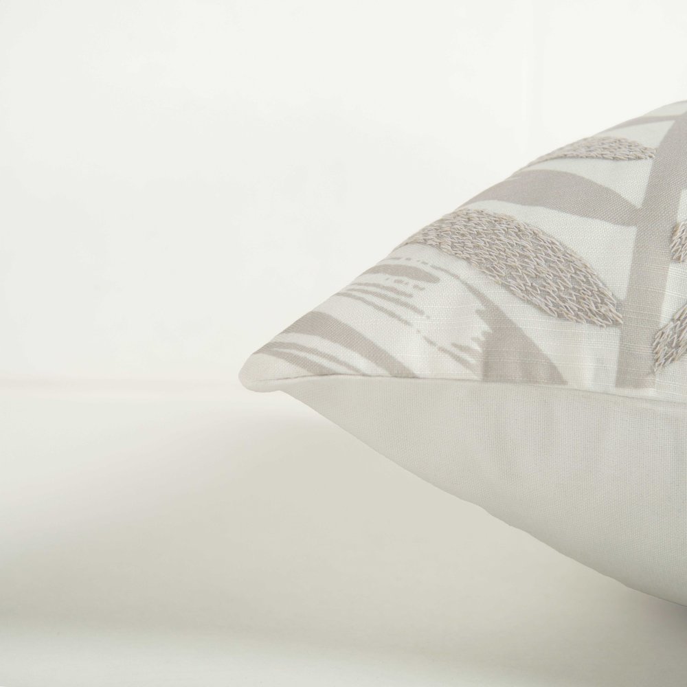 20" x 20" Pillow Cover. Picture 5