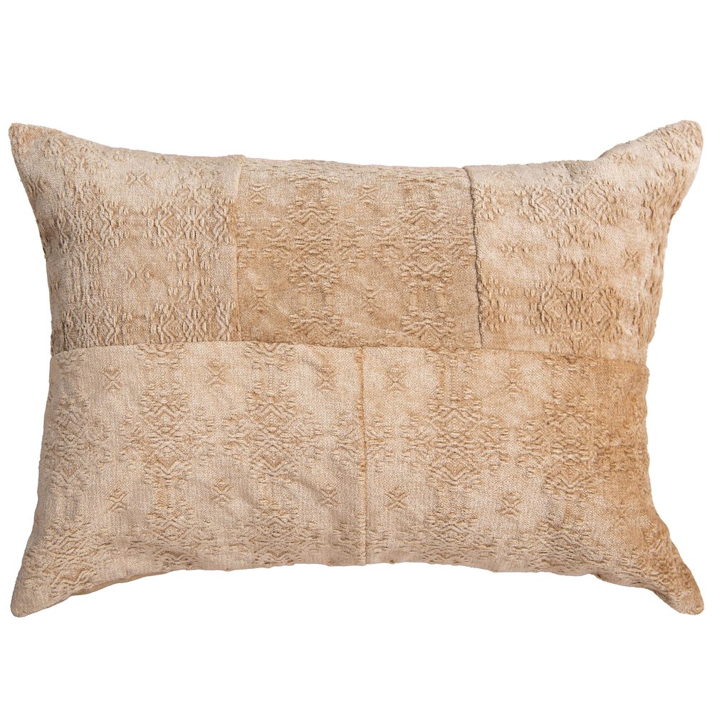 Transitional  14" x 20" Pillow Cover. Picture 1
