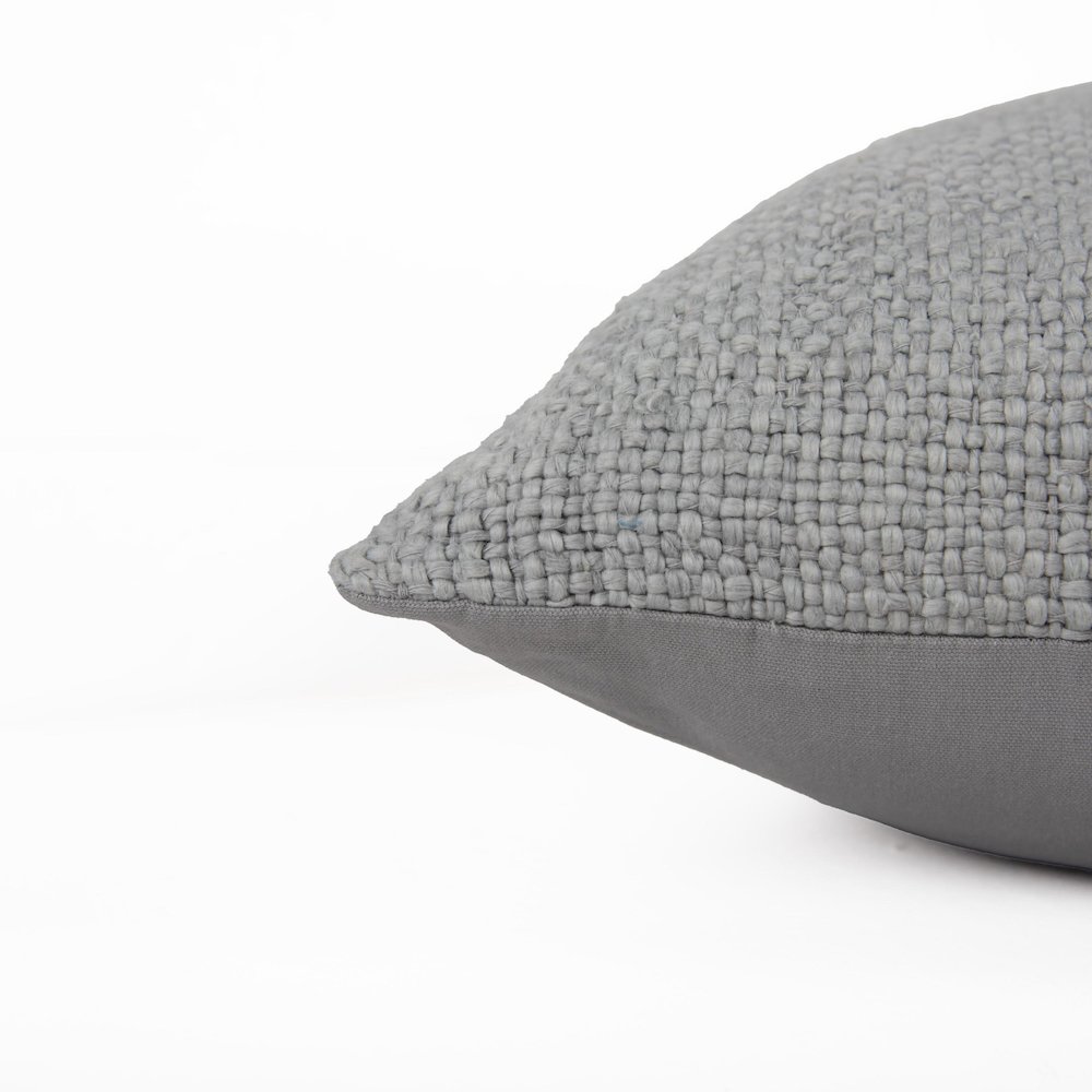20"X20" INDOOR PILLOW. Picture 4