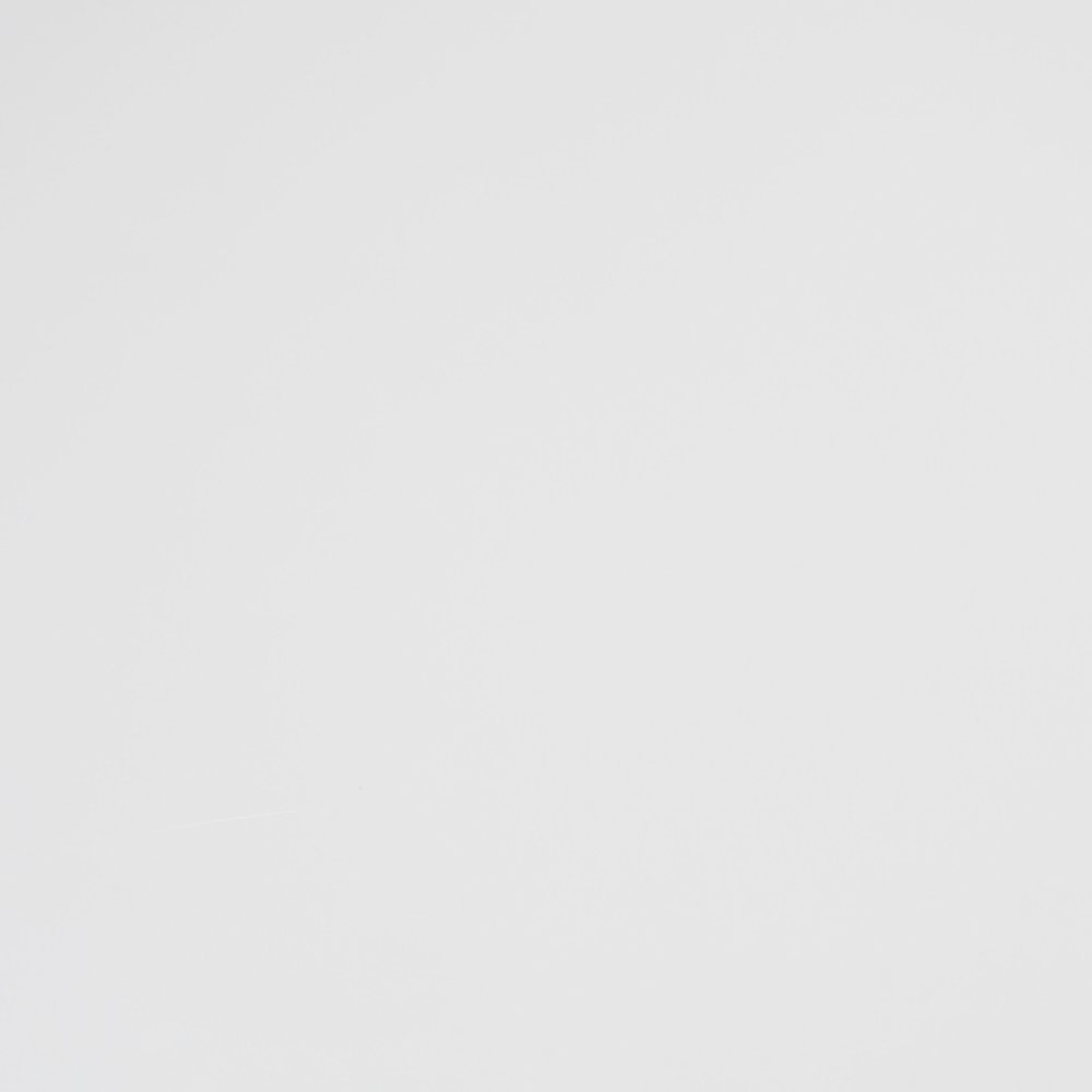 Alto Bistro Table White & Black. Picture 5