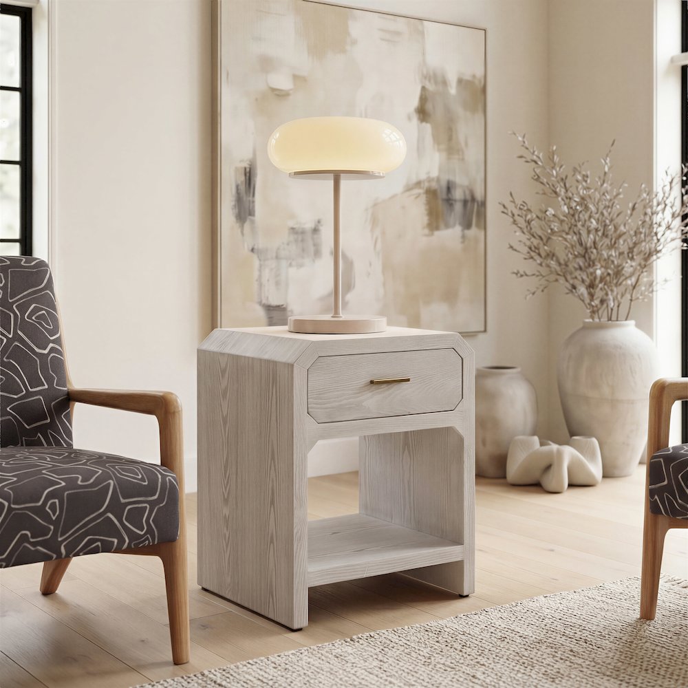 Yume Side Table Oak White. Picture 3