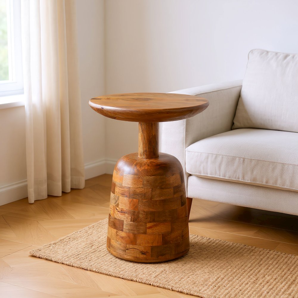Kelk Side Table Walnut. Picture 4