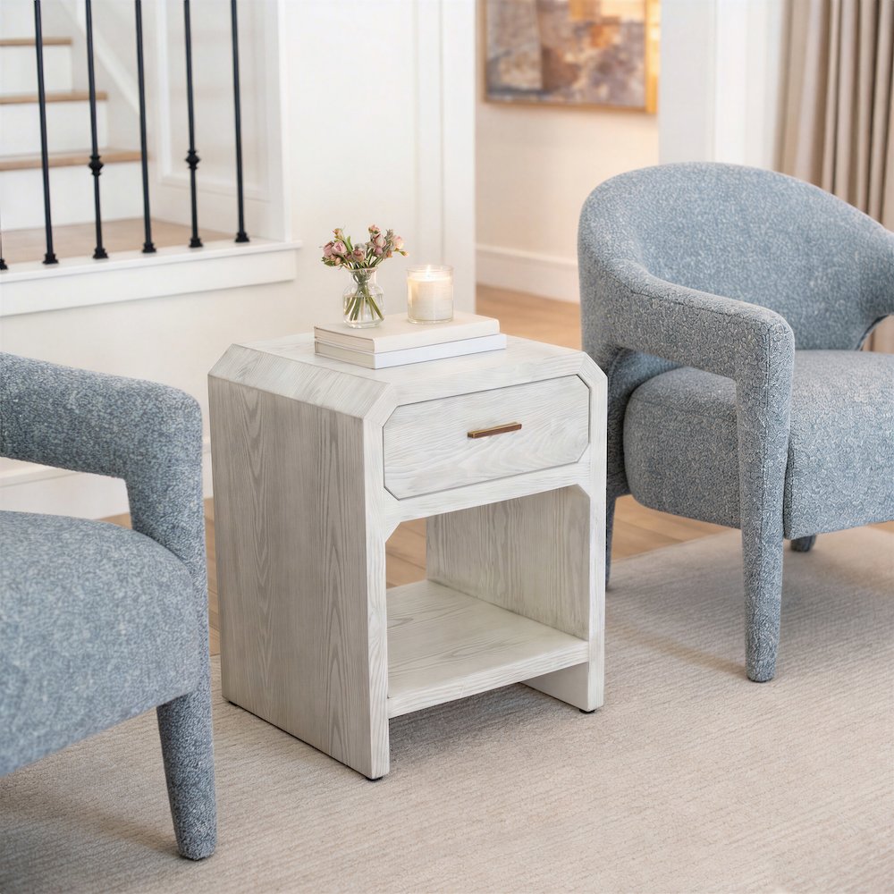 Yume Side Table Oak White. Picture 2