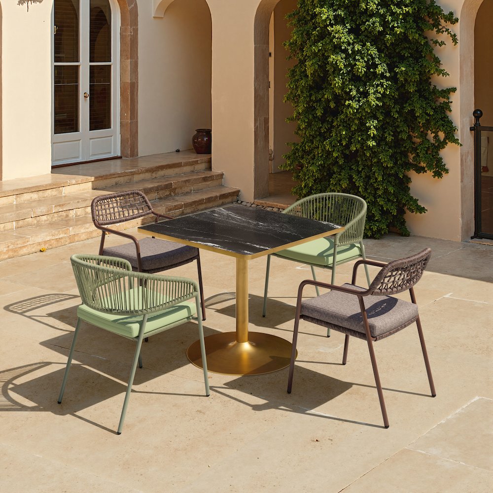 Caliza Dining Table Black & Gold. Picture 2