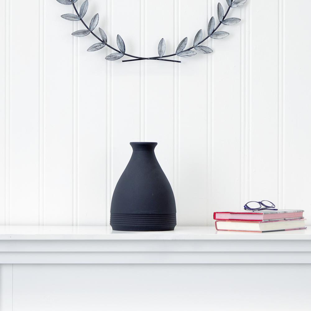 10in. Cone Stone Vase Black Matte. Picture 3