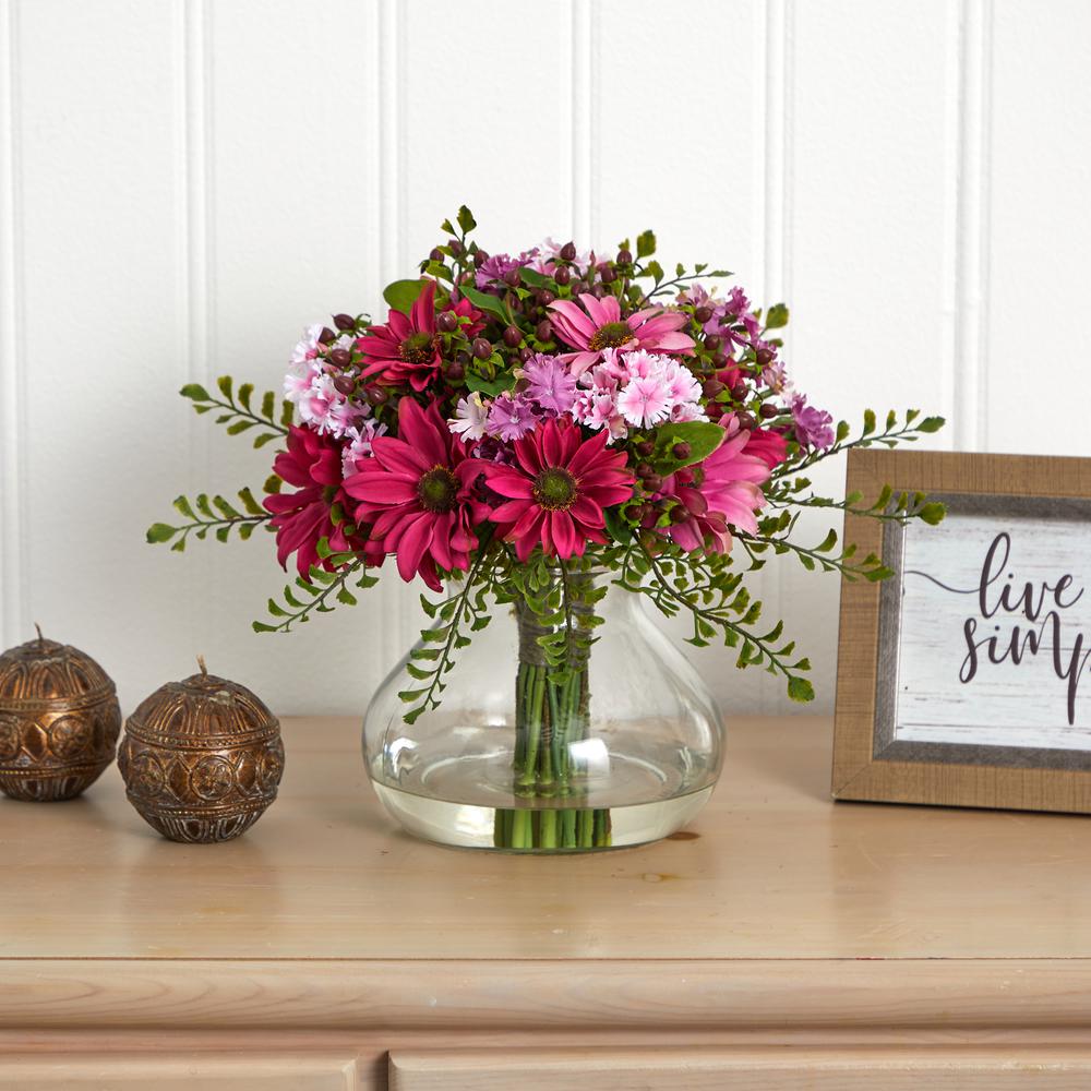 Large Mixed Daisy Floral Arrangement. Picture 3