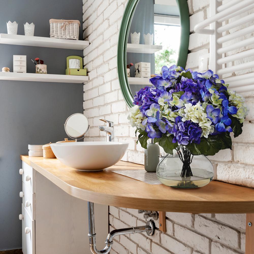 Hydrangea with Large Vase, Blue Purple. Picture 2