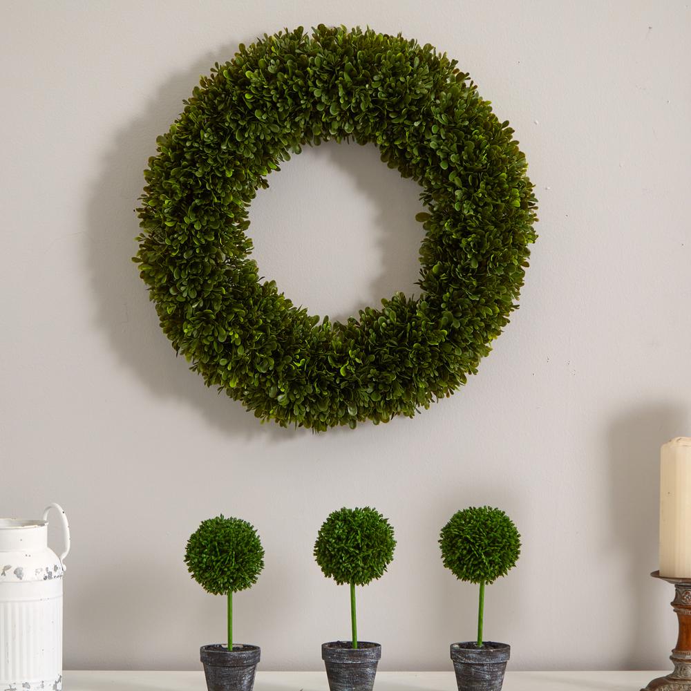 19.5in. Tea Leaf Wreath UV Resistant (Indoor/Outdoor). Picture 3