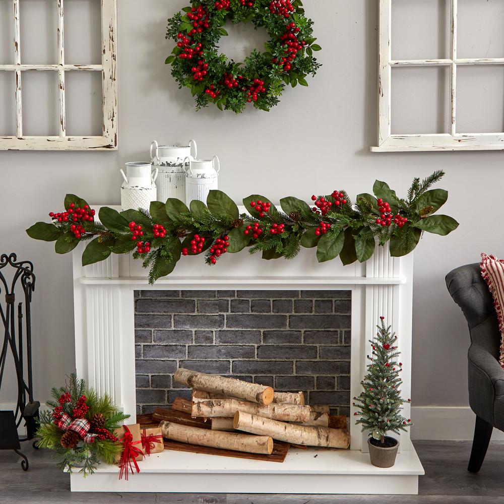 5ft. Magnolia Berry Pine Artificial Garland. Picture 3
