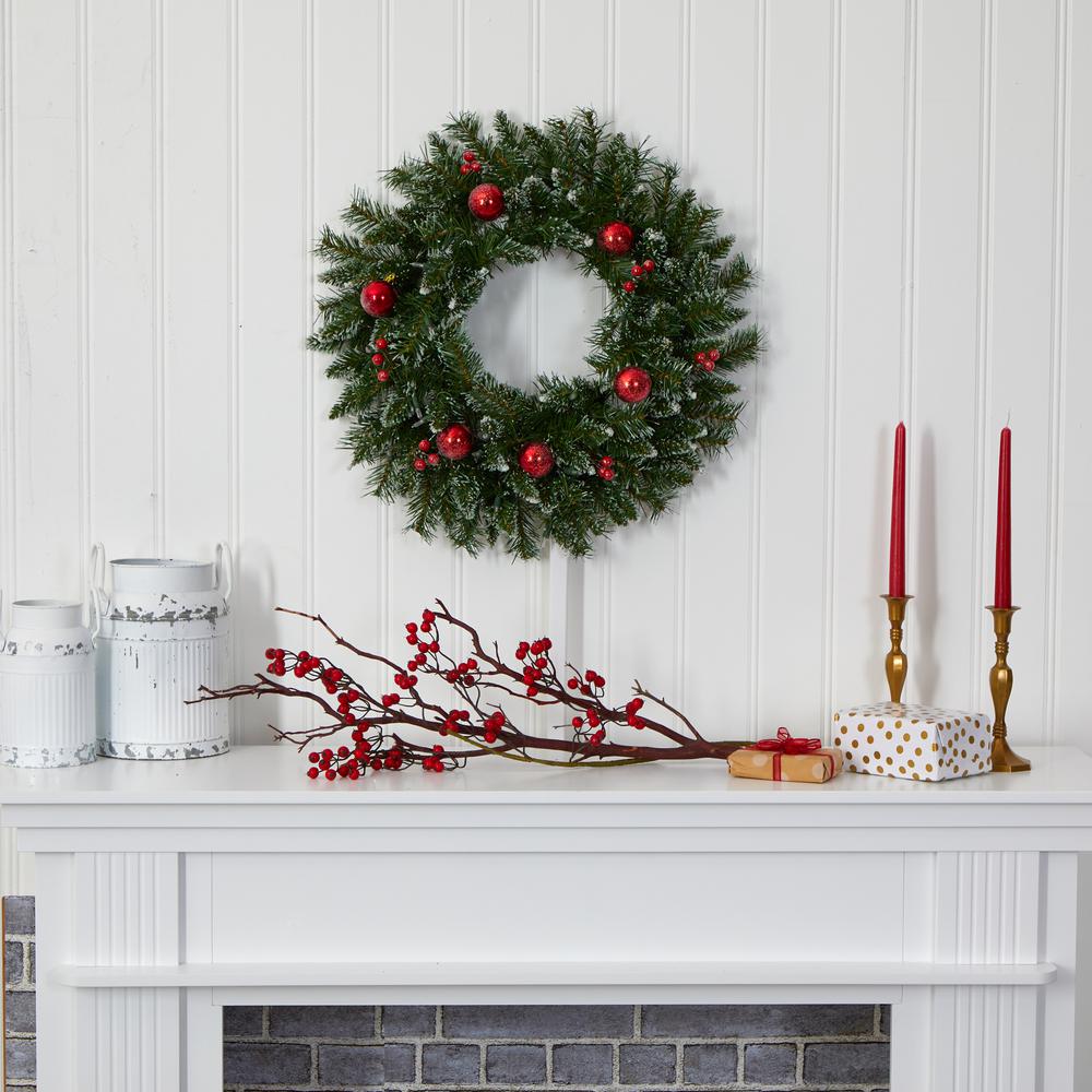 Frosted Artificial Christmas Wreath with 50 Warm White LED Lights. Picture 5