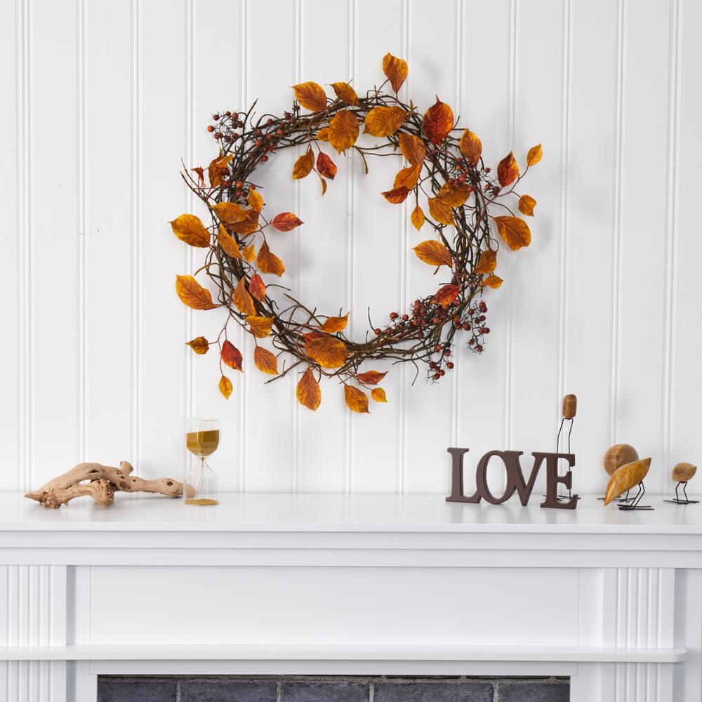 19in. Harvest Leaf, Berries and Twig Artificial Wreath. Picture 3