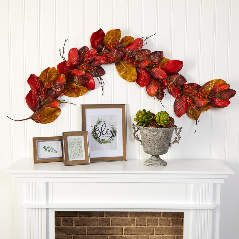 6ft. Autumn Magnolia Leaf with Berries Artificial Garland. Picture 2
