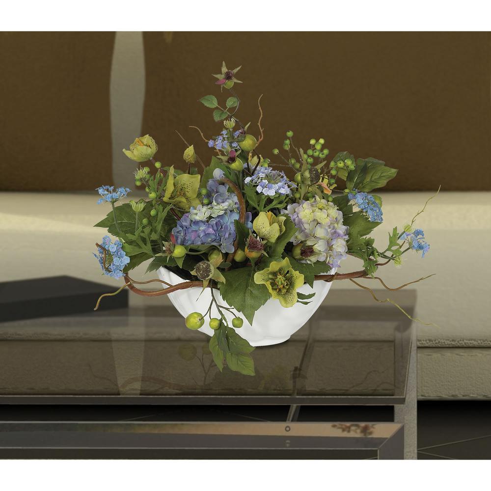 Hydrangea Centerpiece. Picture 2