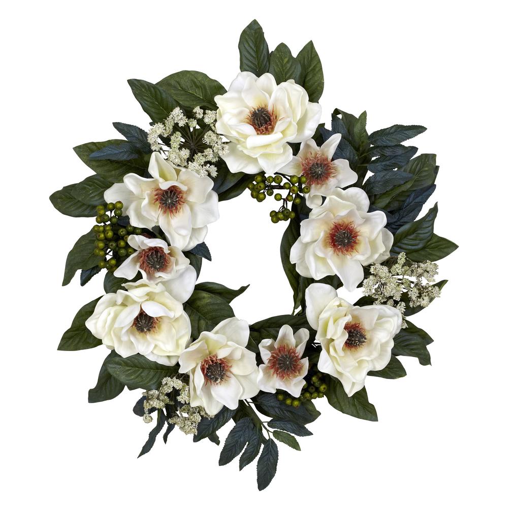 22in. Magnolia Wreath. Picture 1