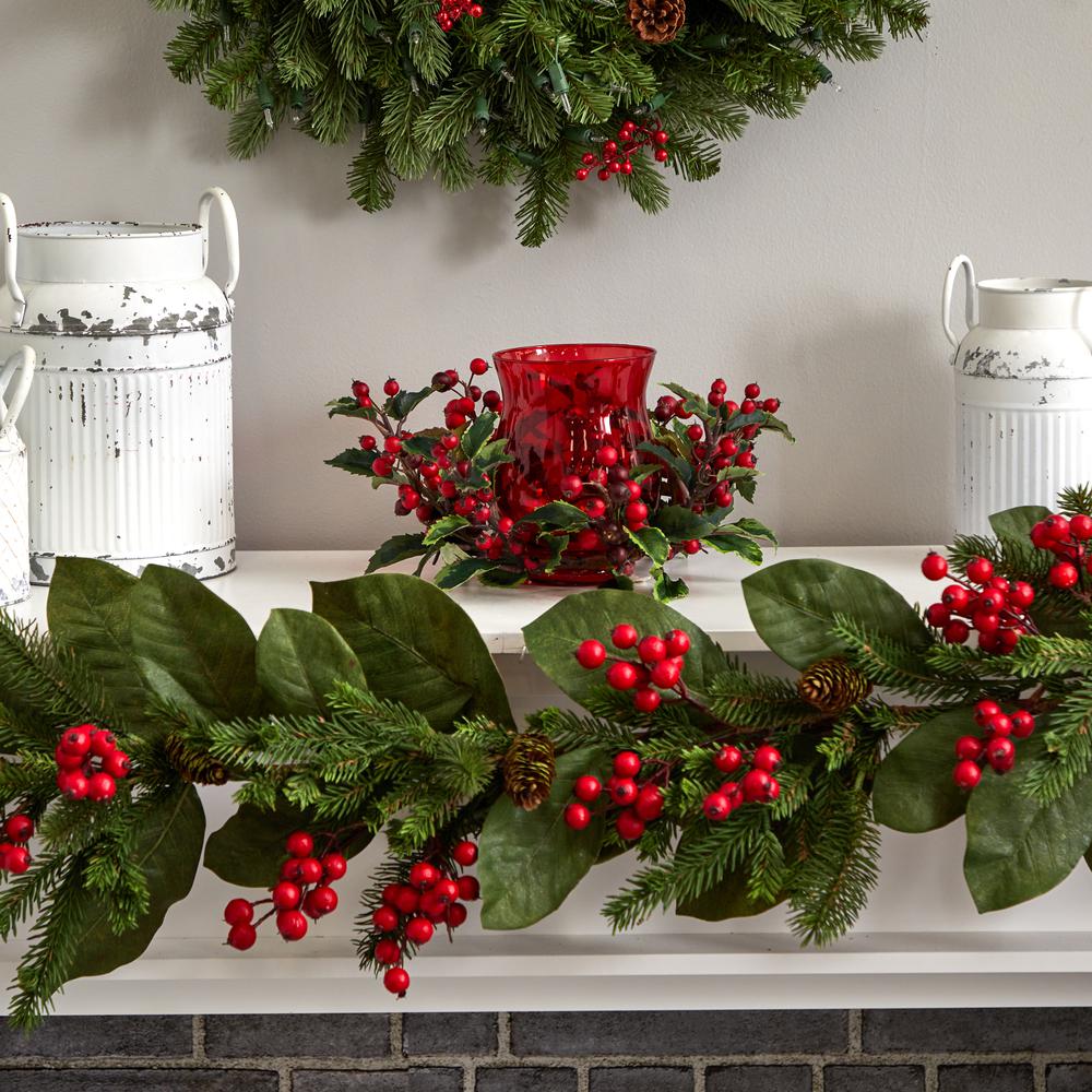 Holly Berry Candelabrum. Picture 4