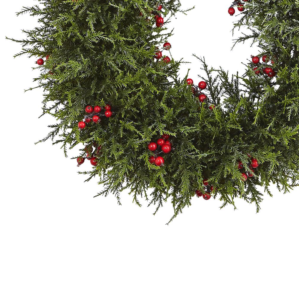20in. Cedar Berry Wreath. Picture 1