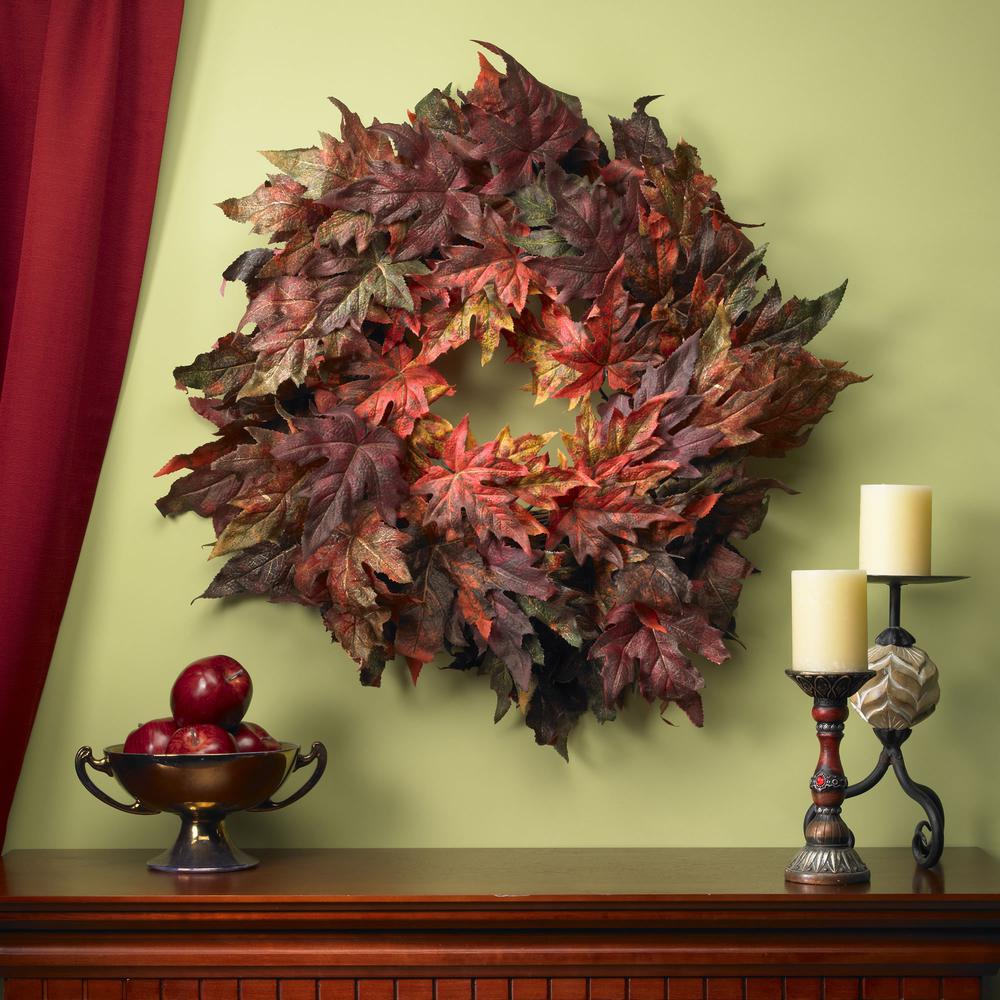30in. Maple Leaf Wreath. Picture 2