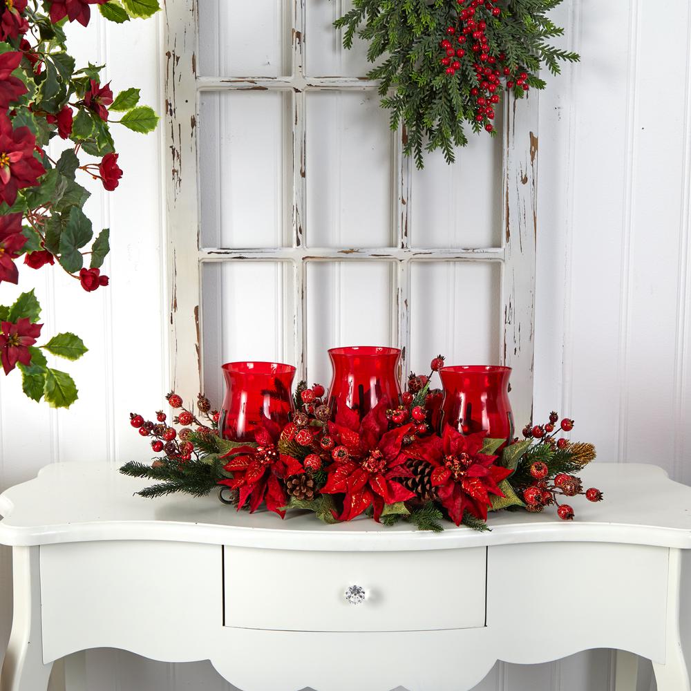 Poinsettia & Berry Triple Candelabrum. Picture 5