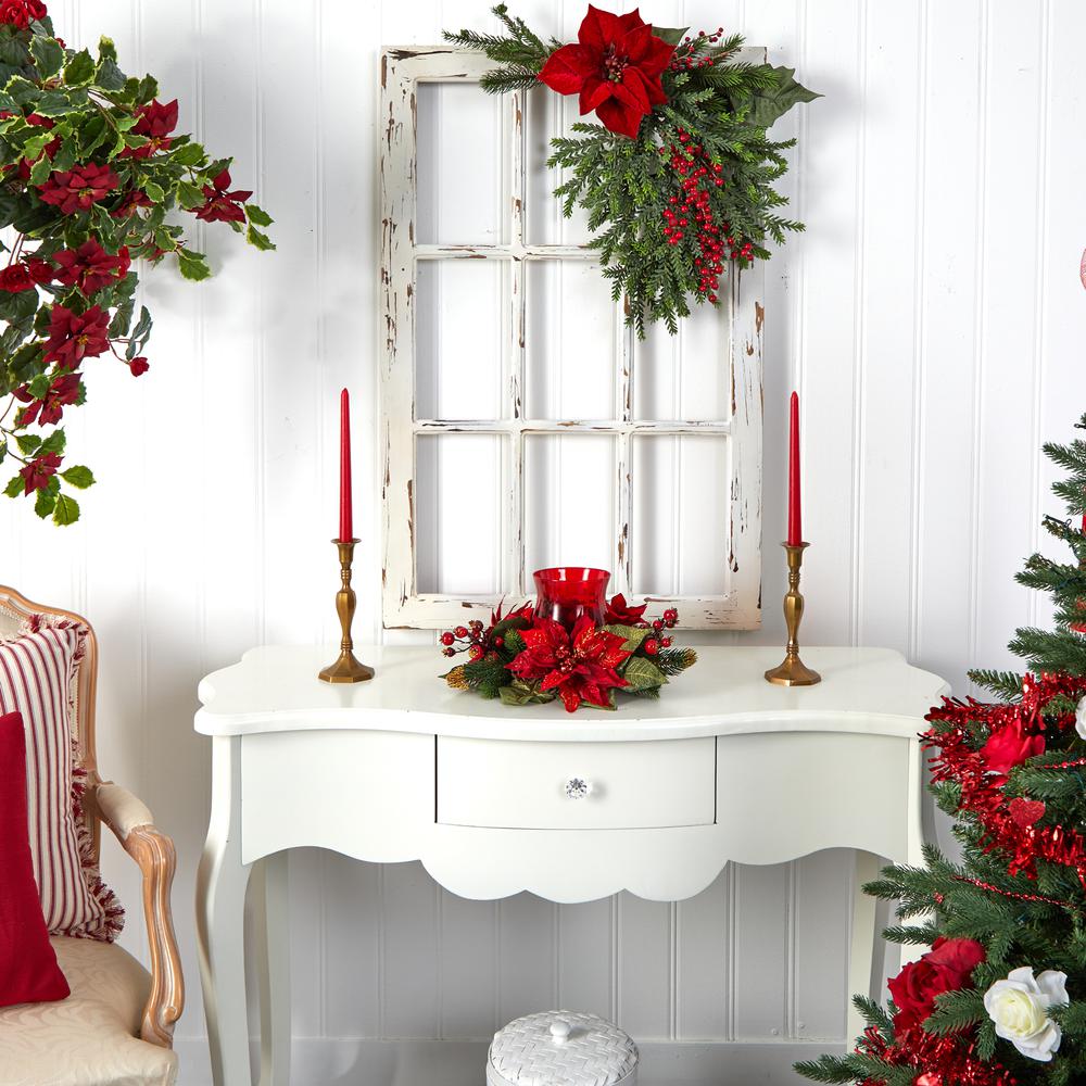 Poinsettia & Berry Candelabrum. Picture 6