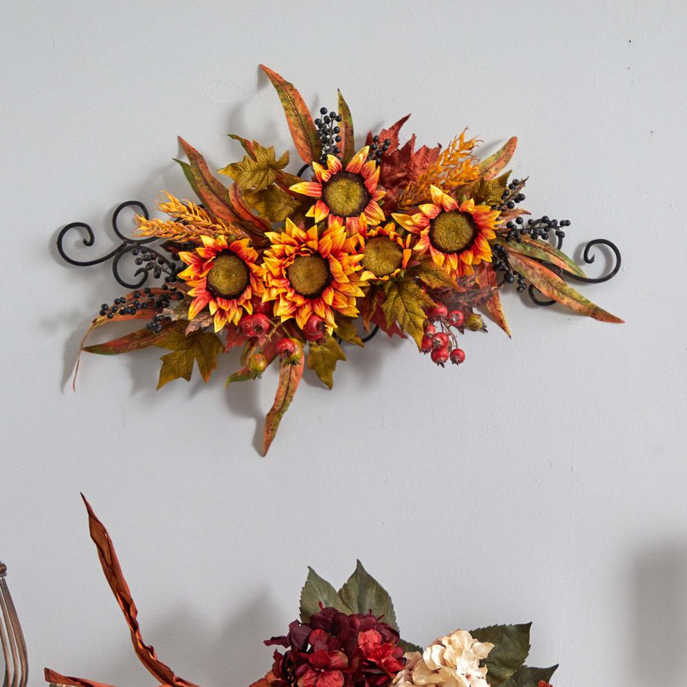 Sunflower Swag with Metal Frame. Picture 2