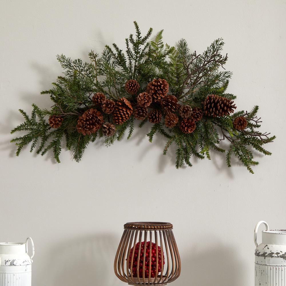 30in. Pine & Pinecone Swag. Picture 2