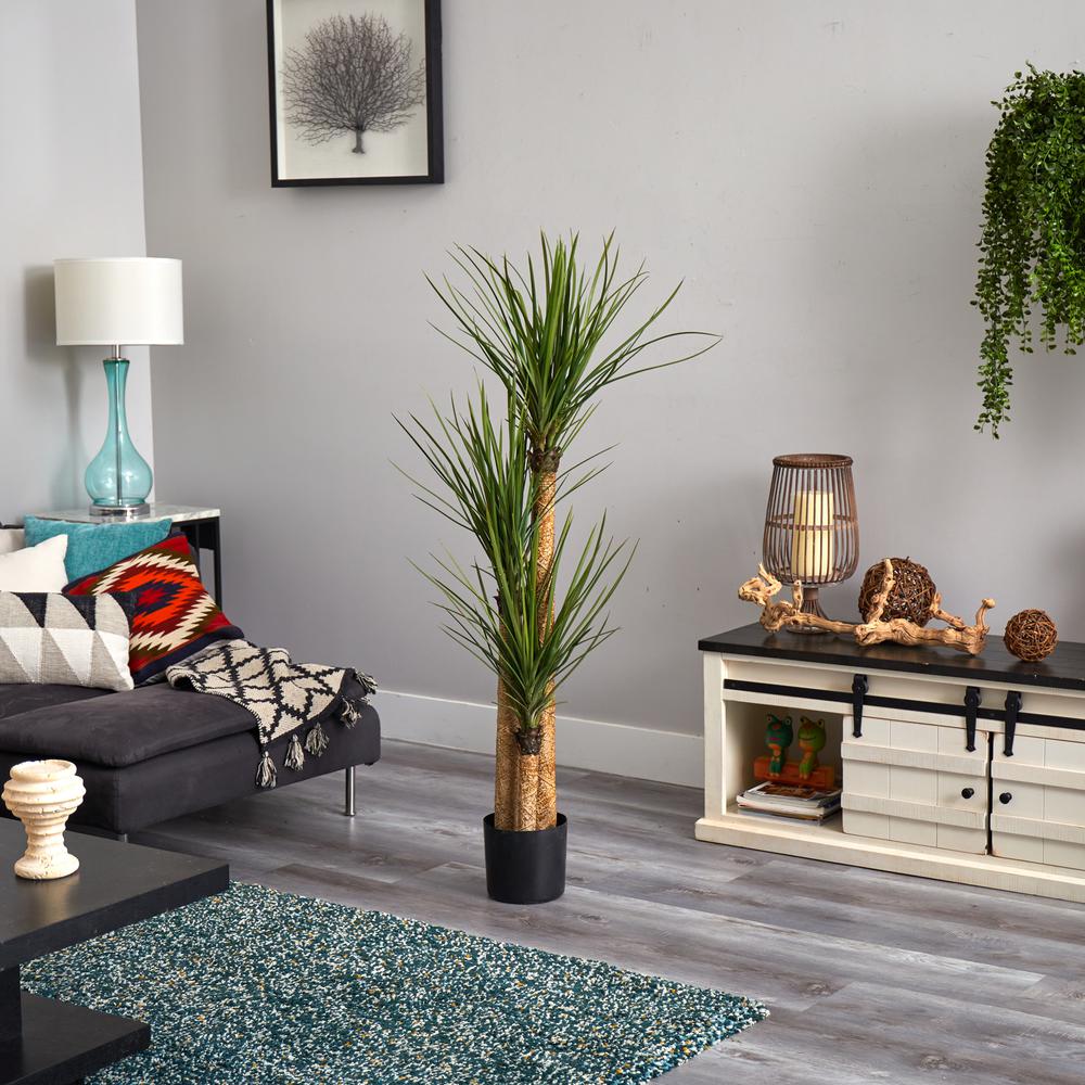 58.5in. Yucca Silk Tree. Picture 3