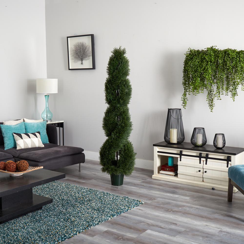 Double Pond Cypress Spiral Topiary UV Resistant (Indoor/Outdoor). Picture 3