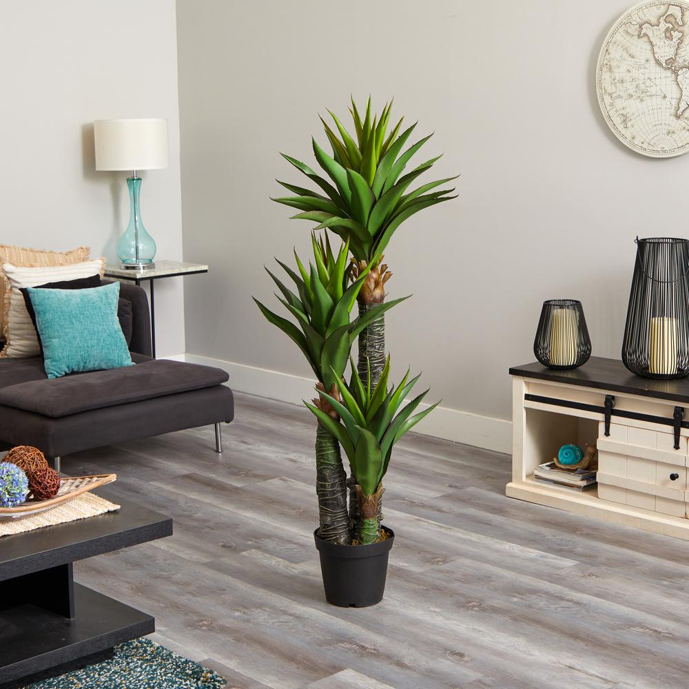 5ft. Decorative Yucca Artificial Tree in Black Planter. Picture 3