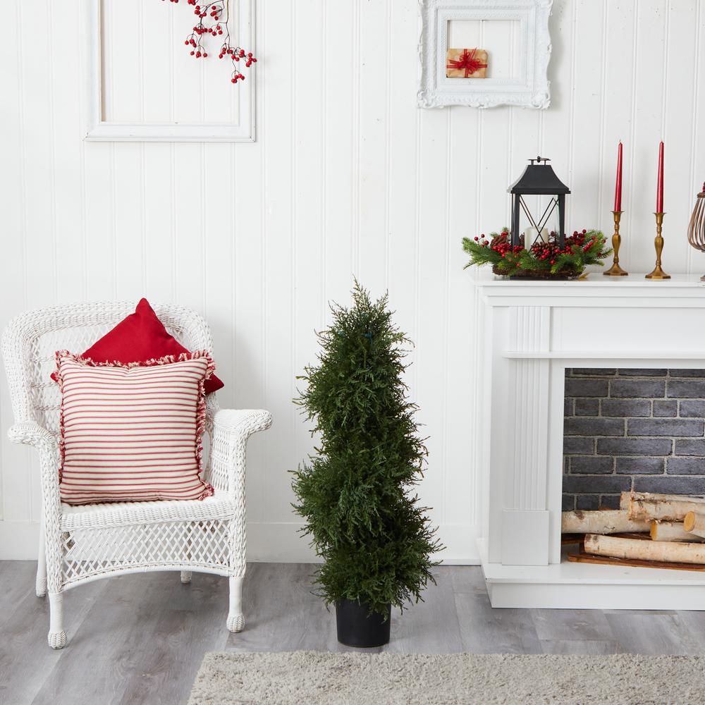 43in. Cedar Spiral Topiary with Lights. Picture 9