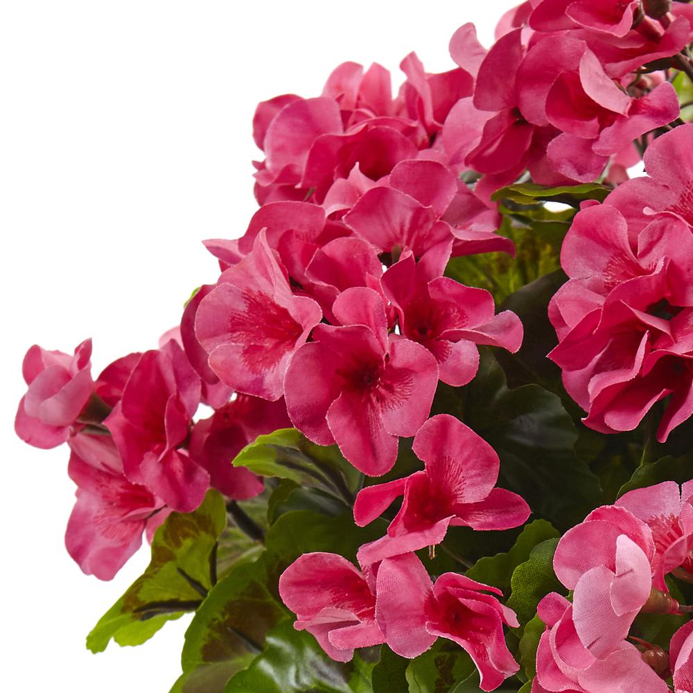 Geranium with Metal Planter UV Resistant (Indoor/Outdoor). Picture 2