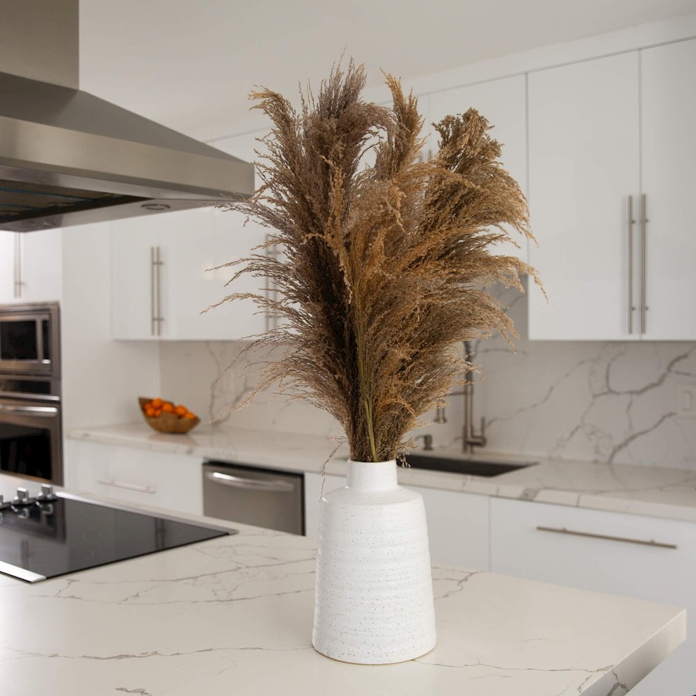 30in. Dried Natural Pampas Arrangement in Ceramic Vase. Picture 4