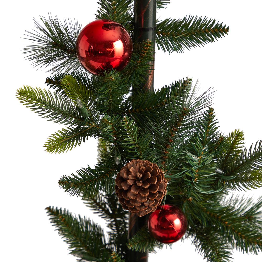 Holiday Decorated Lamp Post with Artificial Christmas Greenery. Picture 5