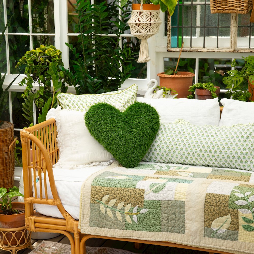 19in. UV Resistant Artificial Heart Shaped Grass Pillow Cushion (Indoor/Outdoor). Picture 6
