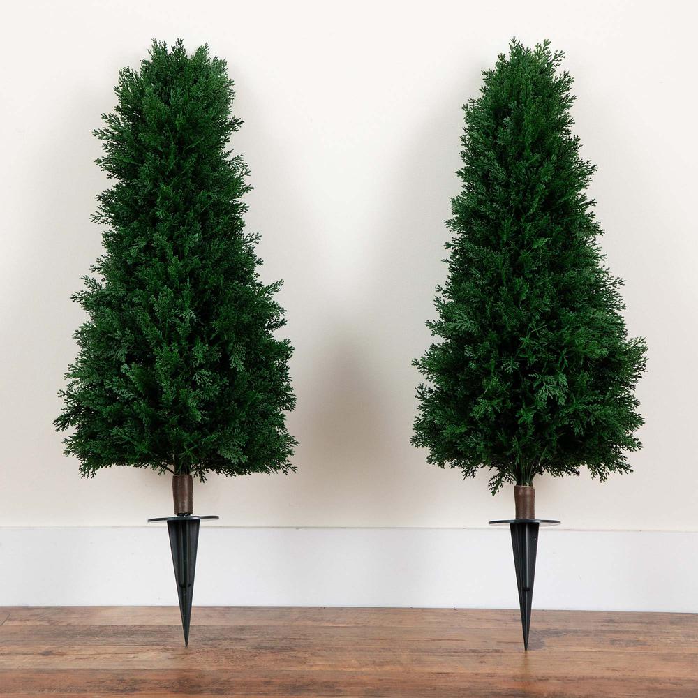 Artificial Cedar Plant with Integrated Ground Stake (Indoor/Outdoor) - Set of 2. Picture 4