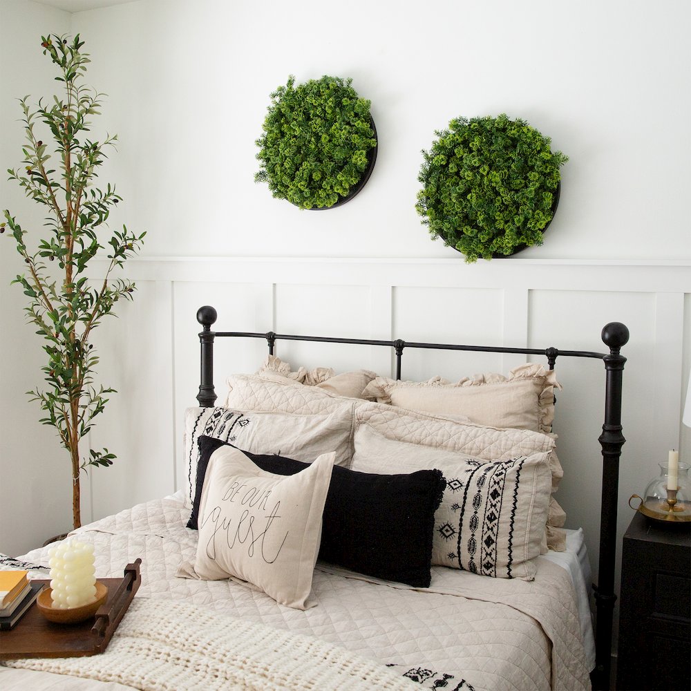 20in. UV Resistant Irish Green Meadow Artificial Living Wall Art Panel. Picture 9