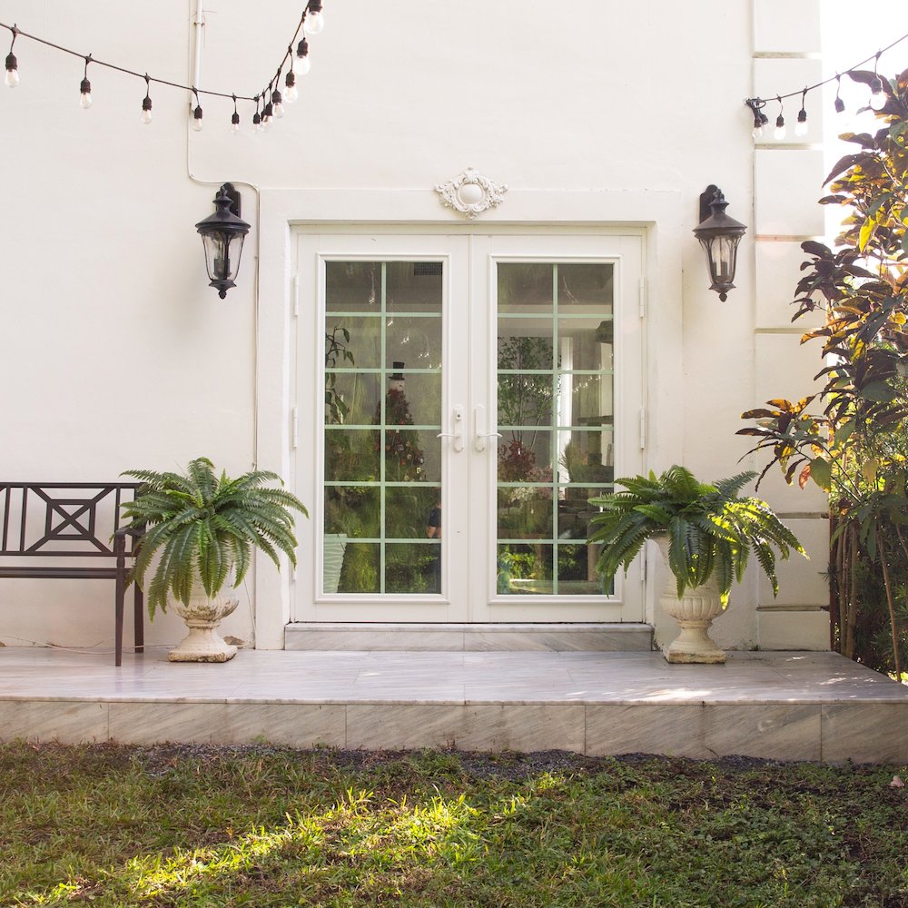 48in. UV Resistant Artificial Boston Fern (Indoor/Outdoor) - Set of 2. Picture 8