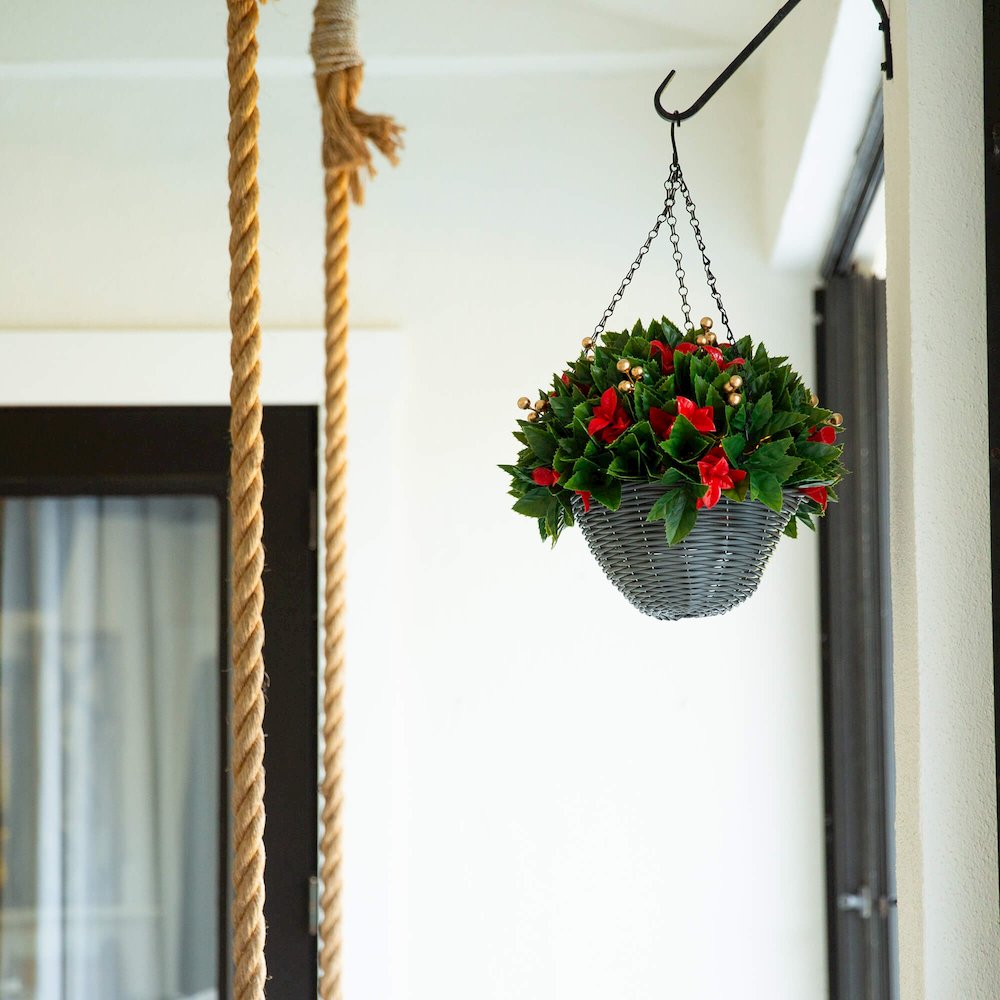24in Pre-Lit  Artificial Red Tip Photinia &Gold Berries Christmas Hanging Basket. Picture 9