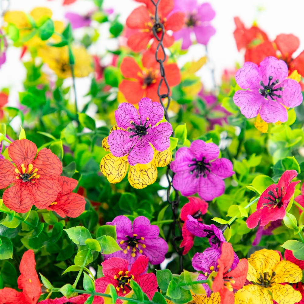 24in. UV Resistant Artificial Daisy Hanging Basket DIY Kit (Indoor/Outdoor). Picture 4