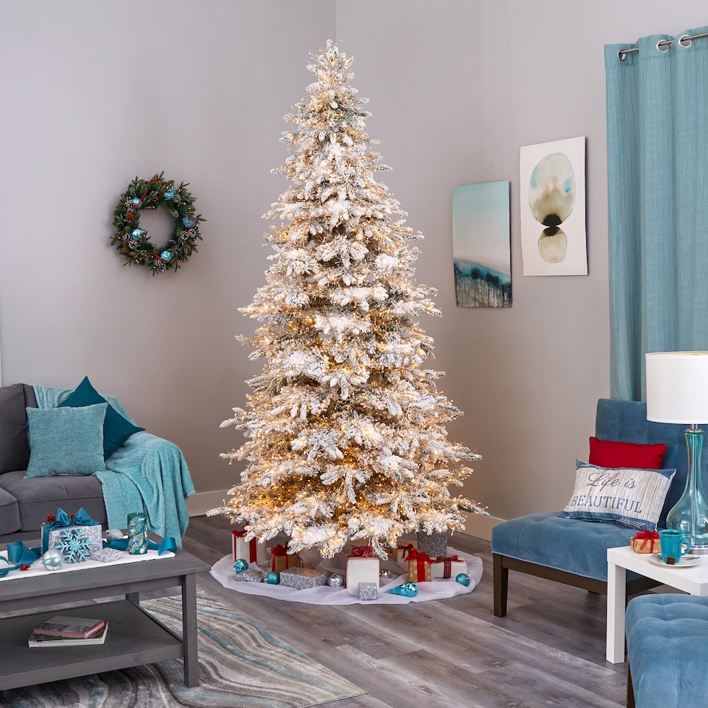 9ft. Flocked Grand Northern Rocky Fir Christmas Tree with 8208 Warm Cluster LEDs. Picture 7