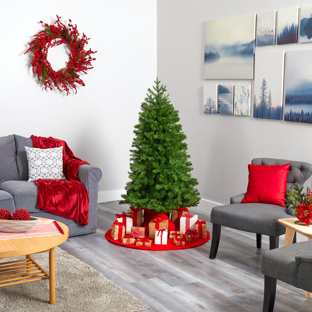 5ft. Vancouver Spruce Artificial Christmas Tree. Picture 7