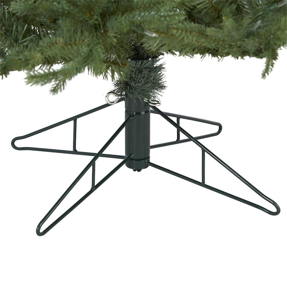 6.5ft. New Hampshire Spruce Artificial Christmas Tree with 500 Warm White Lights. Picture 4