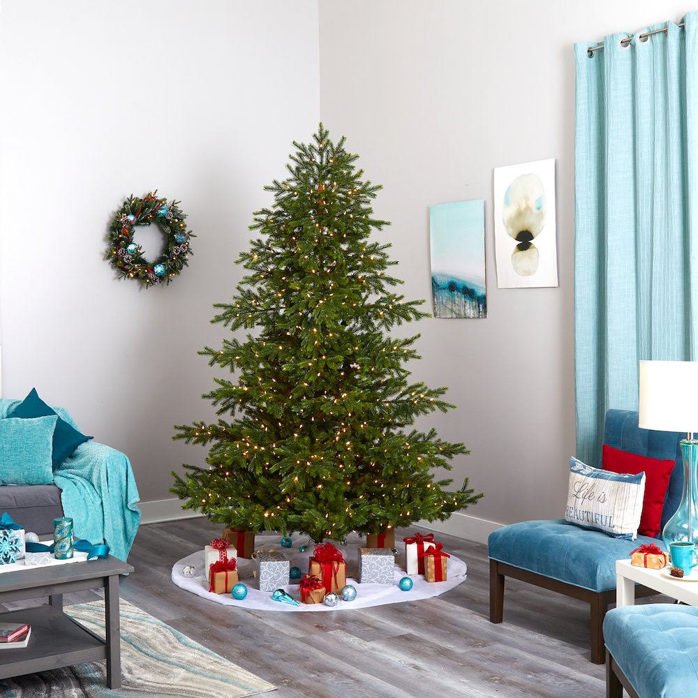 7.5ft. South Carolina Spruce Real Touch Christmas Tree with 650 Warm LED Lights. Picture 7