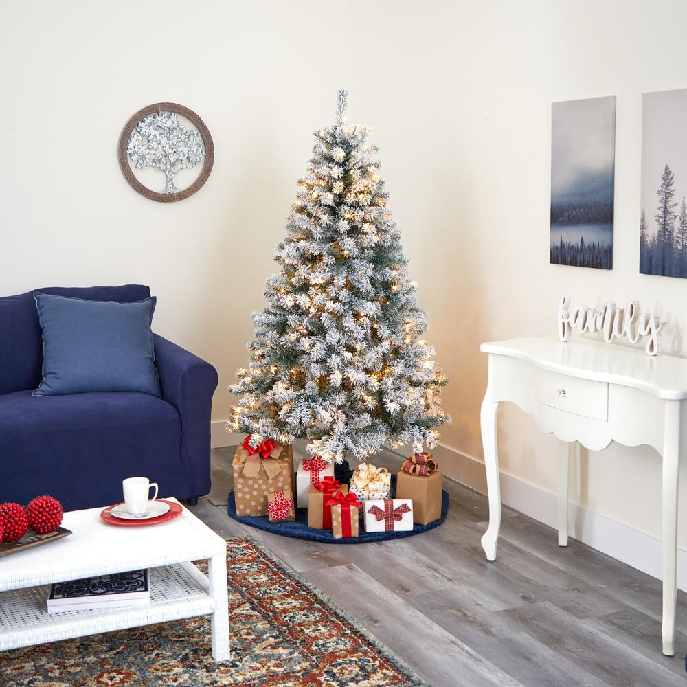 6ft. Flocked Rock Springs Spruce Artificial Christmas Tree with 250 Clear LED Lights. Picture 5